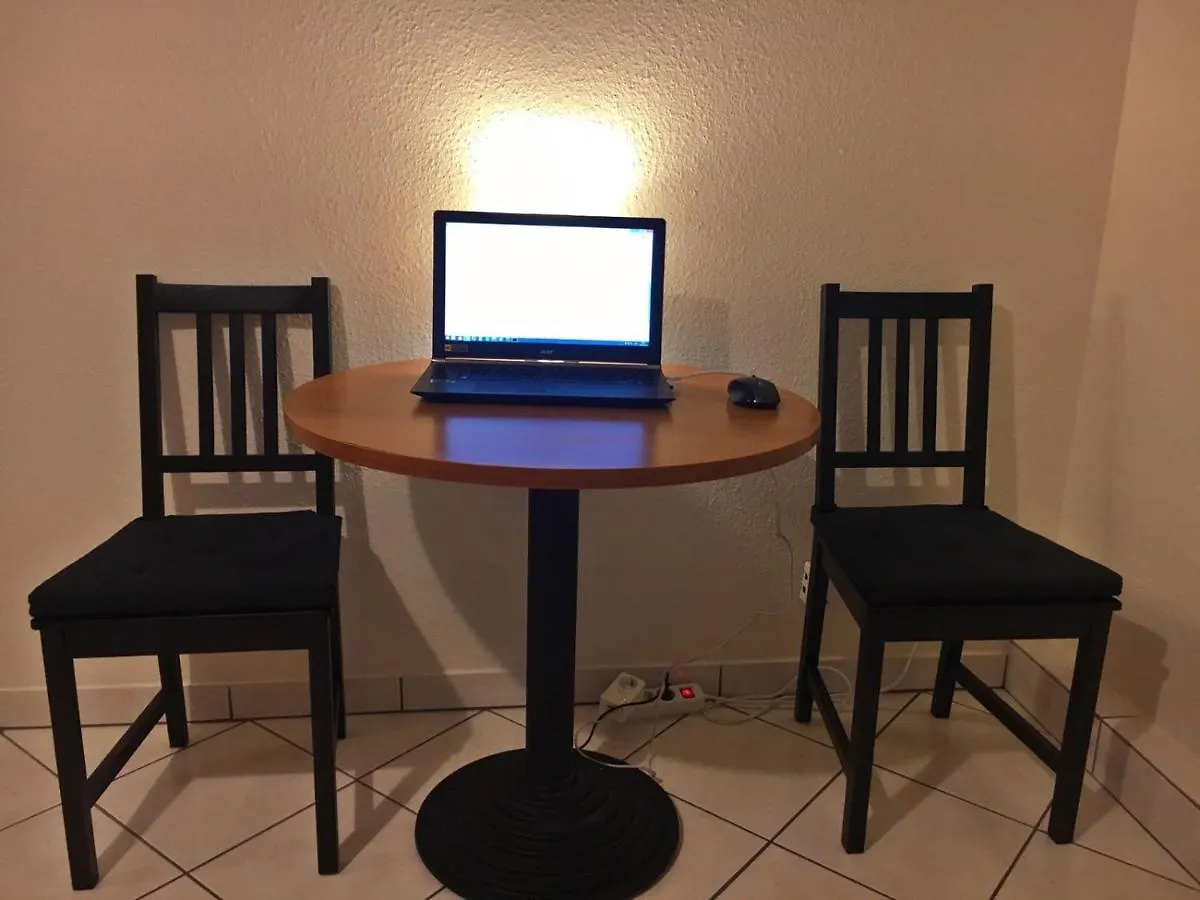 Cozy Studio Apart - King Bed - Netflix - Projector - Fast Wi-Fi ルクセンブルク ルクセンブルク
